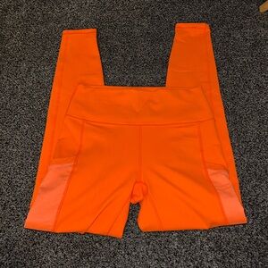 Women’s normal length Fabletics Powerhold leggings